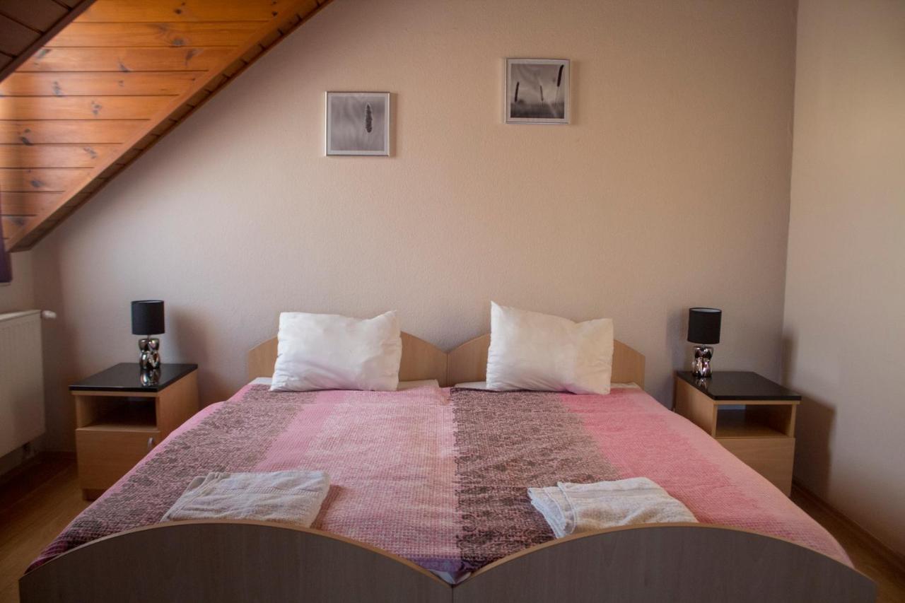 Gilde Panzio Bed and Breakfast Pilisvörösvár Εξωτερικό φωτογραφία