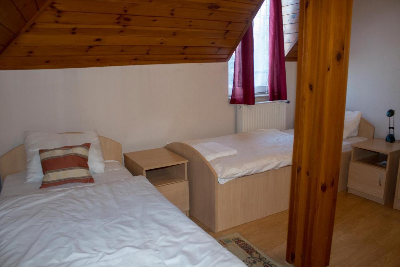 Gilde Panzio Bed and Breakfast Pilisvörösvár Εξωτερικό φωτογραφία