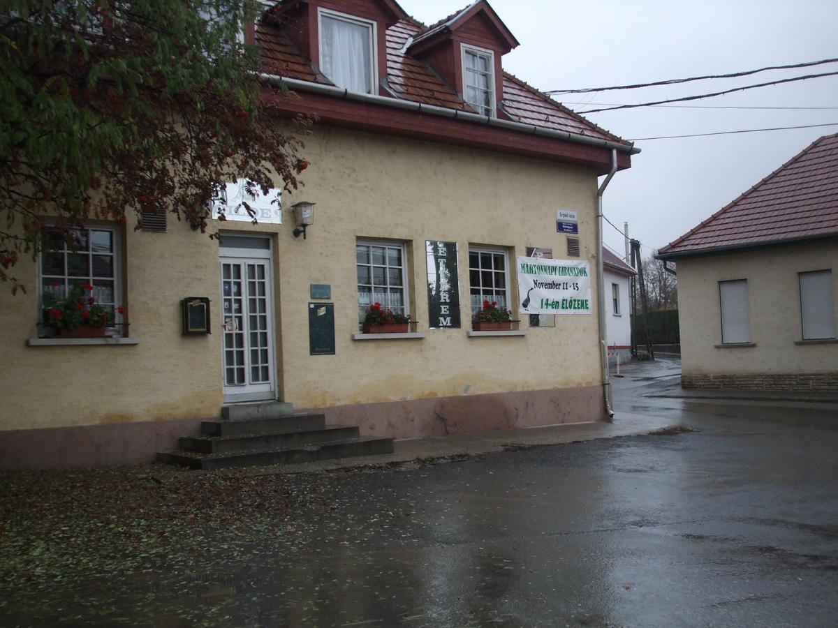 Gilde Panzio Bed and Breakfast Pilisvörösvár Εξωτερικό φωτογραφία